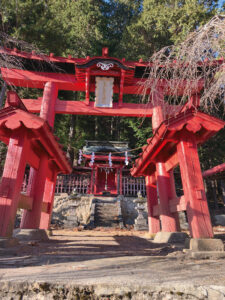 「長男のみに継承される!?甲府の謎の舞」をスッポンポーン！